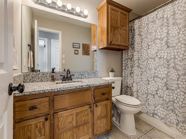 1141 Haynie Street, Skiatook, OK 74070