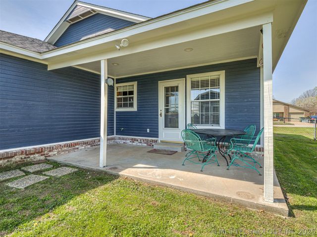 1141 Haynie Street, Skiatook, OK 74070