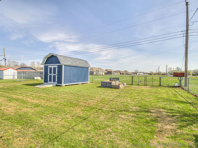 1141 Haynie Street, Skiatook, OK 74070