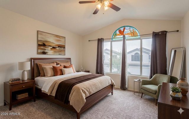 528 S SUNRISE Drive, Gilbert, AZ 85233