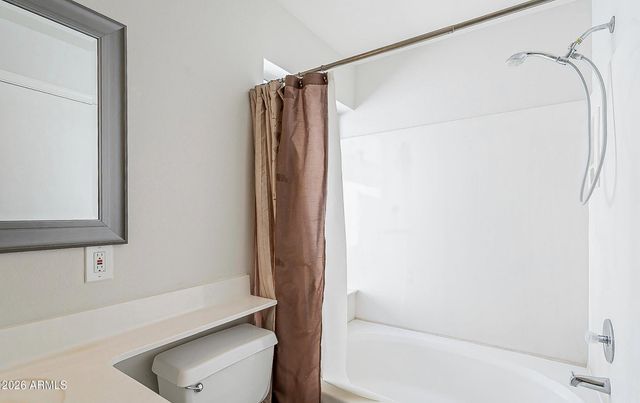 528 S SUNRISE Drive, Gilbert, AZ 85233