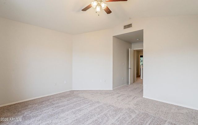 528 S SUNRISE Drive, Gilbert, AZ 85233