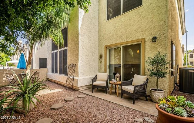 528 S SUNRISE Drive, Gilbert, AZ 85233