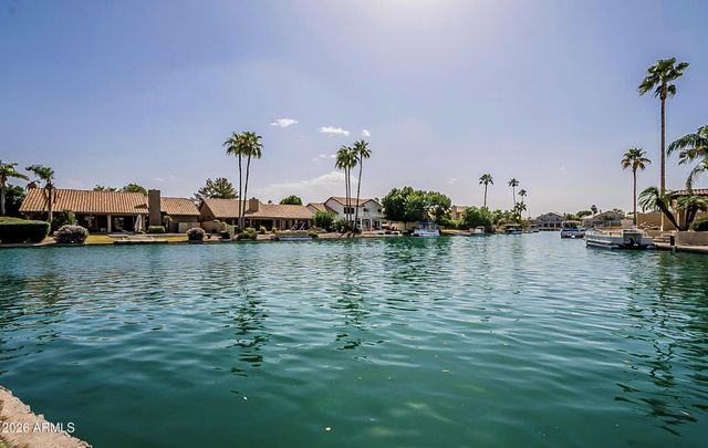 528 S SUNRISE Drive, Gilbert, AZ 85233