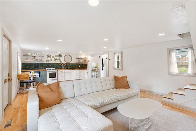 27 Padelford Street, Providence, RI 02906