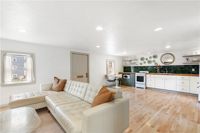 27 Padelford Street, Providence, RI 02906