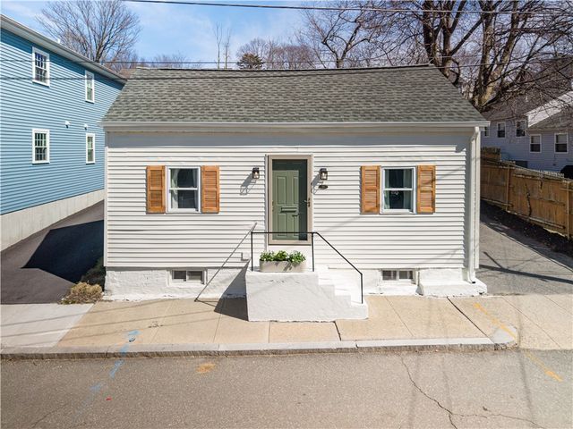 27 Padelford Street, Providence, RI 02906