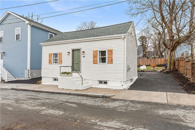 27 Padelford Street, Providence, RI 02906
