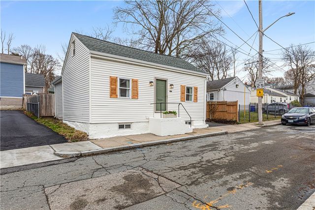 27 Padelford Street, Providence, RI 02906