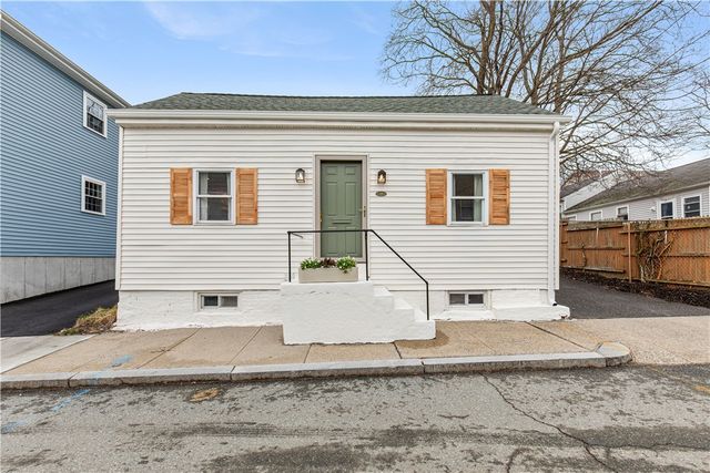 27 Padelford Street, Providence, RI 02906