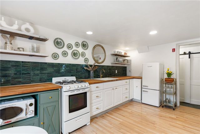 27 Padelford Street, Providence, RI 02906