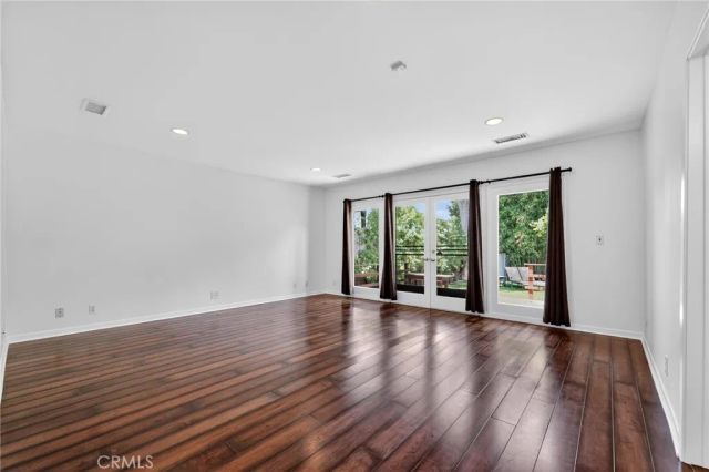 13047 Dickens Street, Studio City, CA 91604