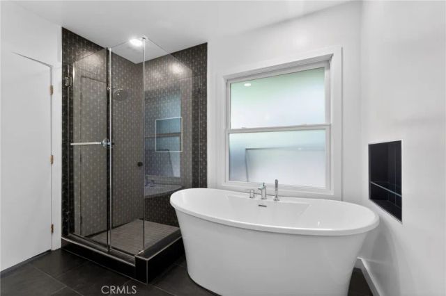 13047 Dickens Street, Studio City, CA 91604