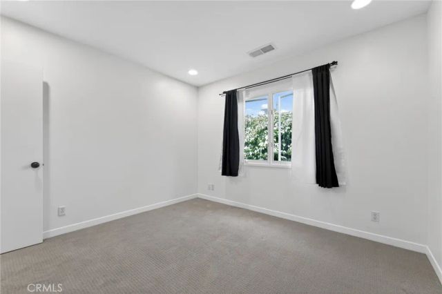 13047 Dickens Street, Studio City, CA 91604