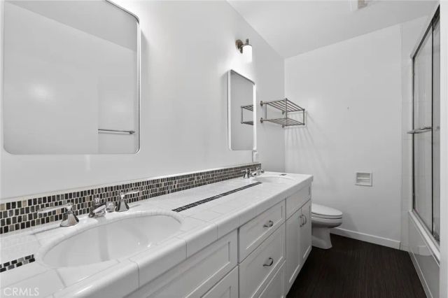 13047 Dickens Street, Studio City, CA 91604