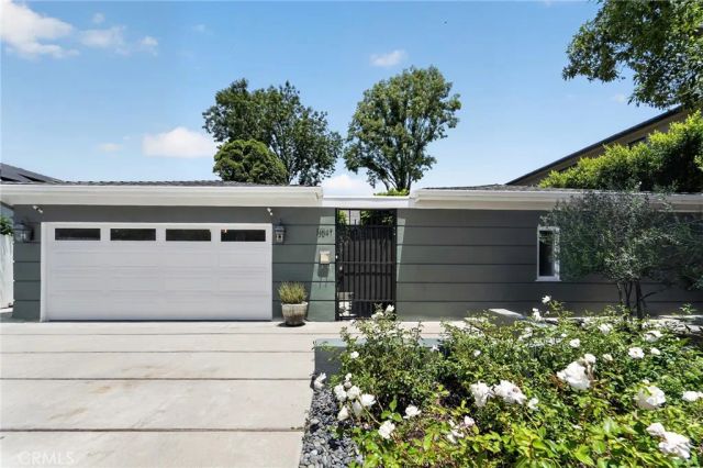 13047 Dickens Street, Studio City, CA 91604
