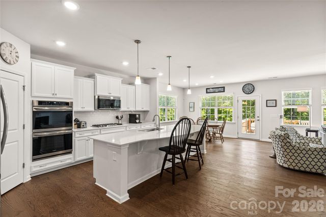 15706 Aviary Orchard Way, Charlotte, NC 28278