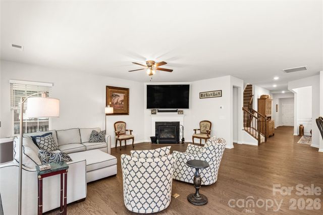 15706 Aviary Orchard Way, Charlotte, NC 28278
