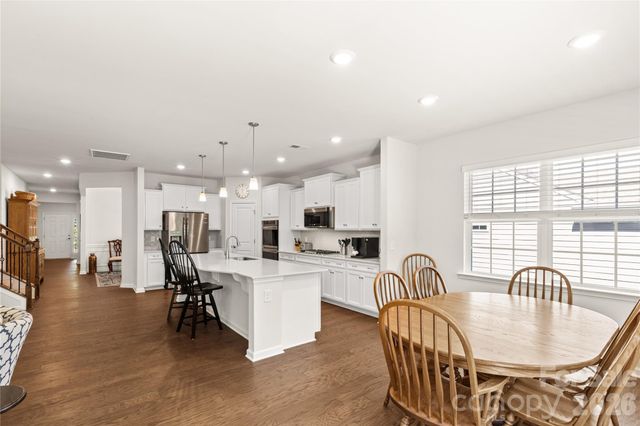 15706 Aviary Orchard Way, Charlotte, NC 28278