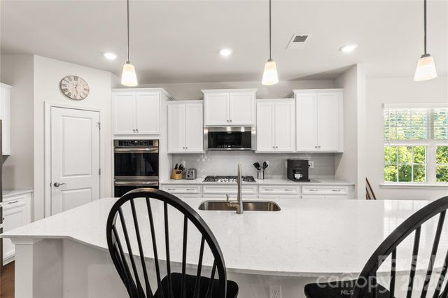 15706 Aviary Orchard Way, Charlotte, NC 28278