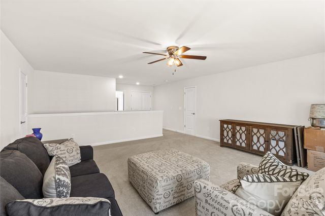 15706 Aviary Orchard Way, Charlotte, NC 28278