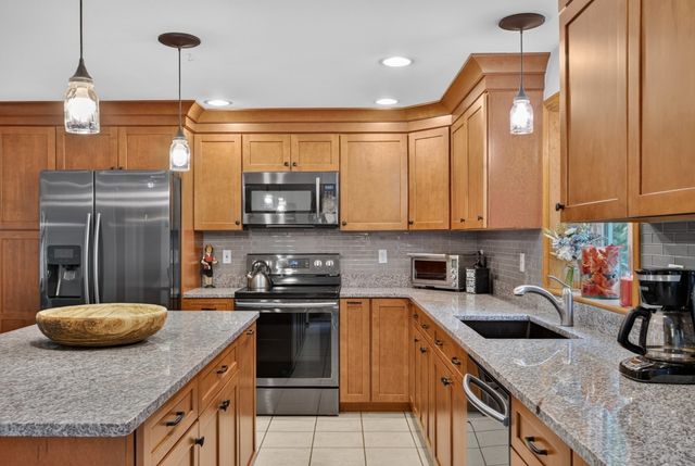 2 Orion Road, Pepperell, MA 01463