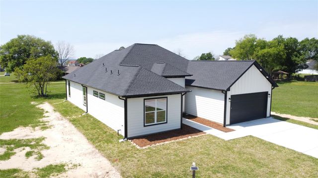 234 Candlelight Lane, Livingston, TX 77351