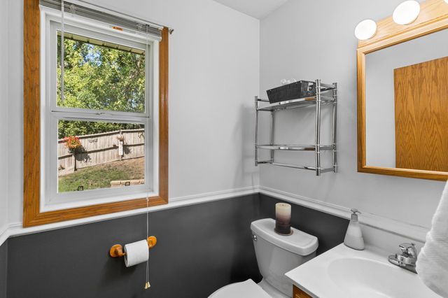 379 Wheelock Parkway E, Saint Paul, MN 55130