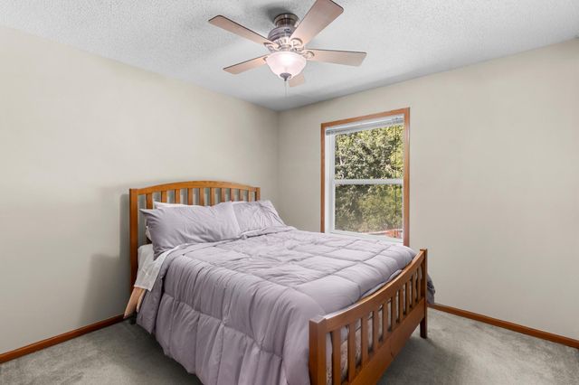 379 Wheelock Parkway E, Saint Paul, MN 55130