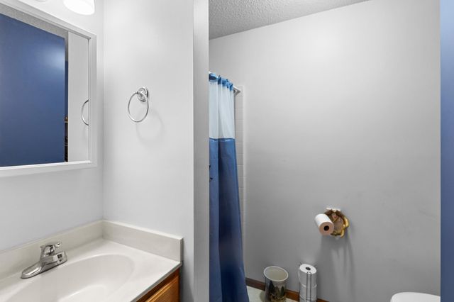 379 Wheelock Parkway E, Saint Paul, MN 55130