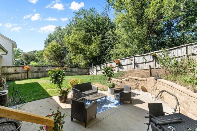 379 Wheelock Parkway E, Saint Paul, MN 55130