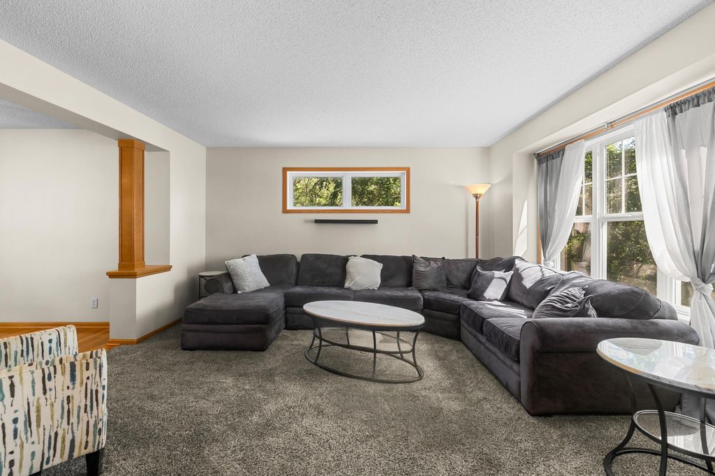 379 Wheelock Parkway E, Saint Paul, MN 55130 — photo 4