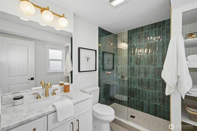 145 Mt Pilchuck Avenue SW, Issaquah, WA 98027