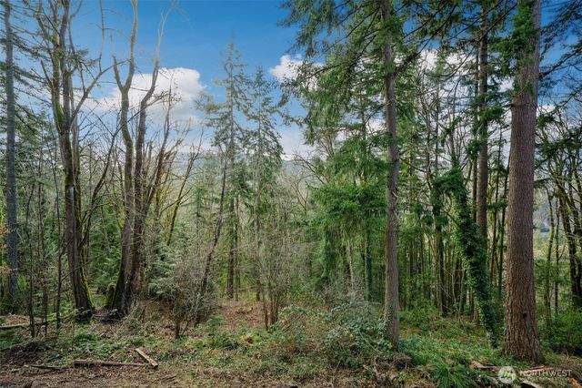 145 Mt Pilchuck Avenue SW, Issaquah, WA 98027