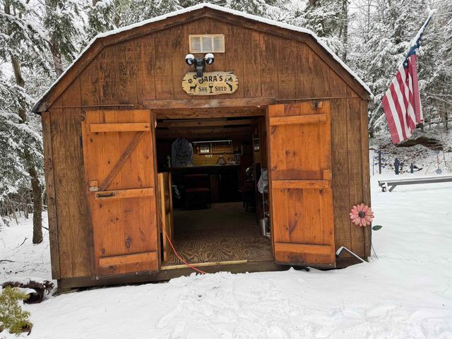 441 W Unity Road, Claremont, NH 03743