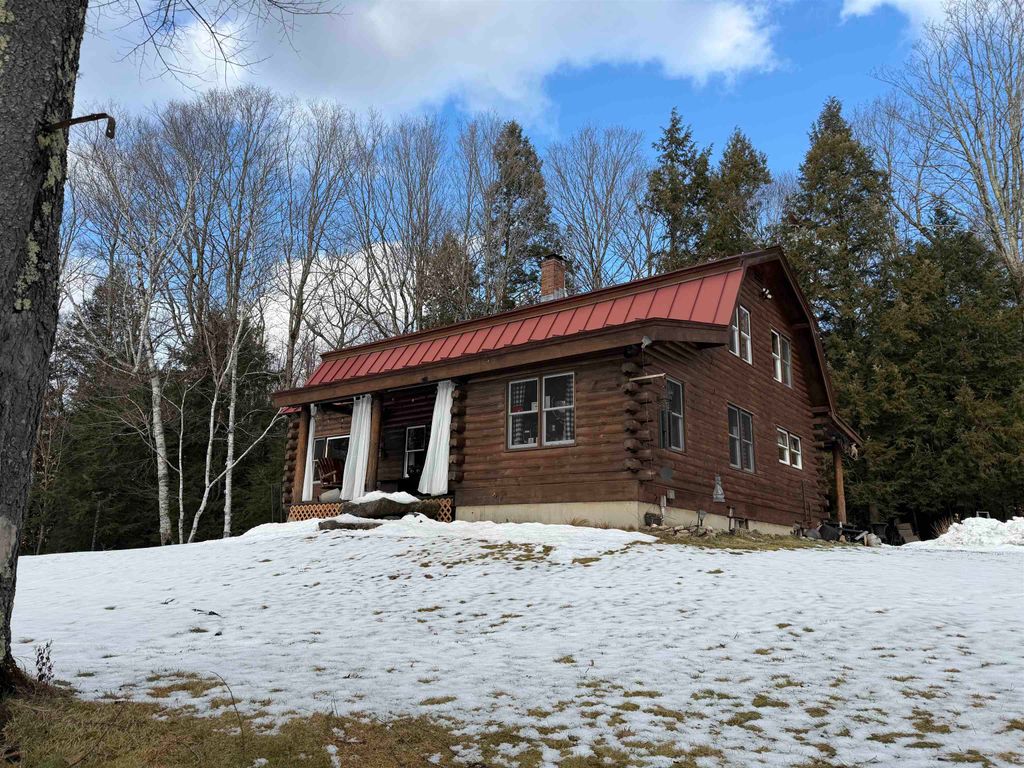 441 W Unity Road, Claremont, NH 03743