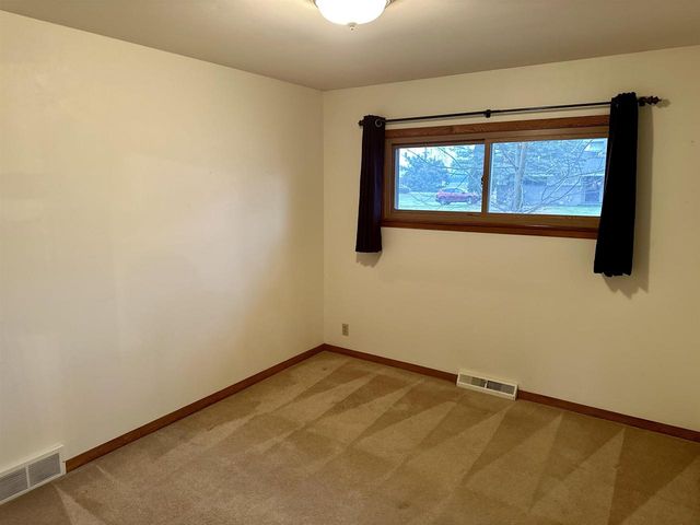 6304 ALTA VERDE STREET, Weston, WI 54476