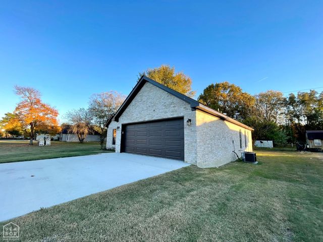 231 Flossie, Trumann, AR 72472