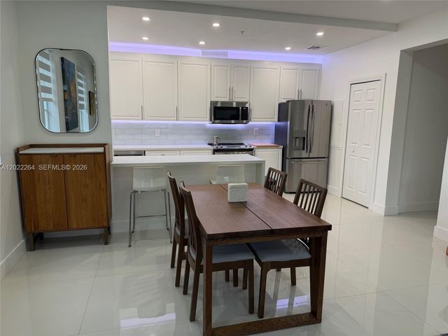115 Mendoza Ave 201, Coral Gables, FL 33134