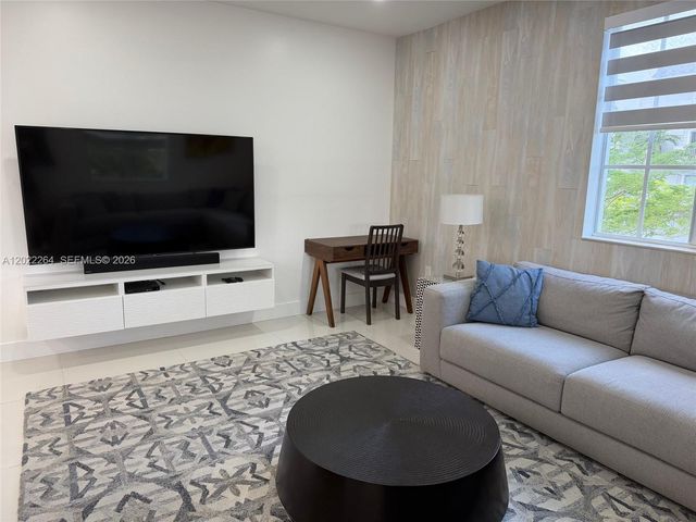115 Mendoza Ave 201, Coral Gables, FL 33134