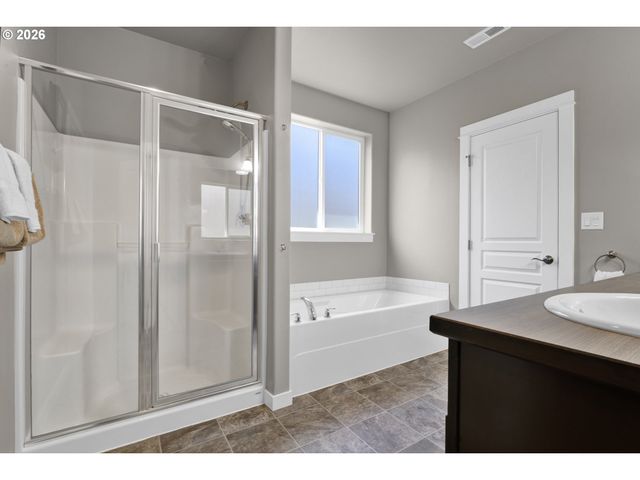2507 SAN PEDRO Ave Nw, Albany, OR 97321