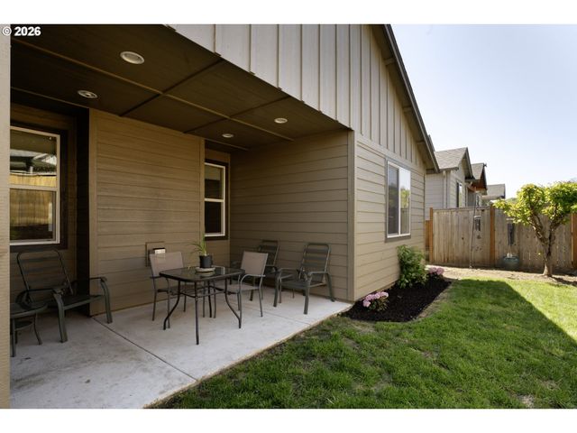 2507 SAN PEDRO Ave Nw, Albany, OR 97321