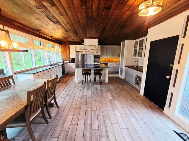 7700 Webster Road, Middleburg Heights, OH 44130