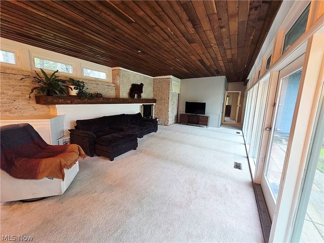 7700 Webster Road, Middleburg Heights, OH 44130