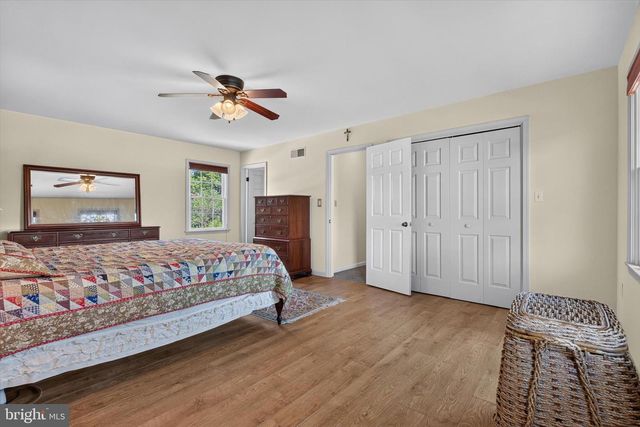 1022 CHELMSFORD DR, Mechanicsburg, PA 17050