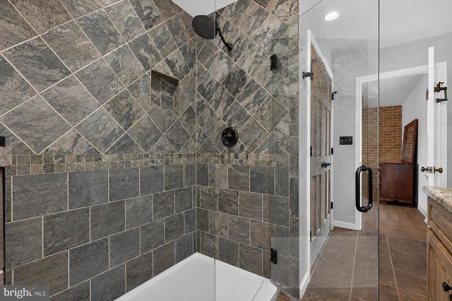 1022 CHELMSFORD DR, Mechanicsburg, PA 17050