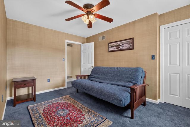 1022 CHELMSFORD DR, Mechanicsburg, PA 17050