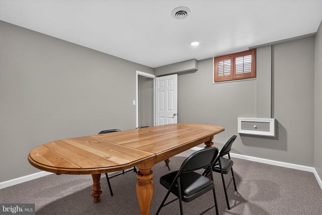 1022 CHELMSFORD DR, Mechanicsburg, PA 17050