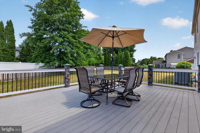 1022 CHELMSFORD DR, Mechanicsburg, PA 17050