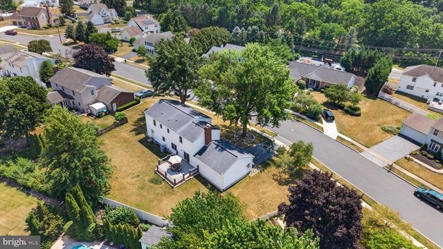 1022 CHELMSFORD DR, Mechanicsburg, PA 17050